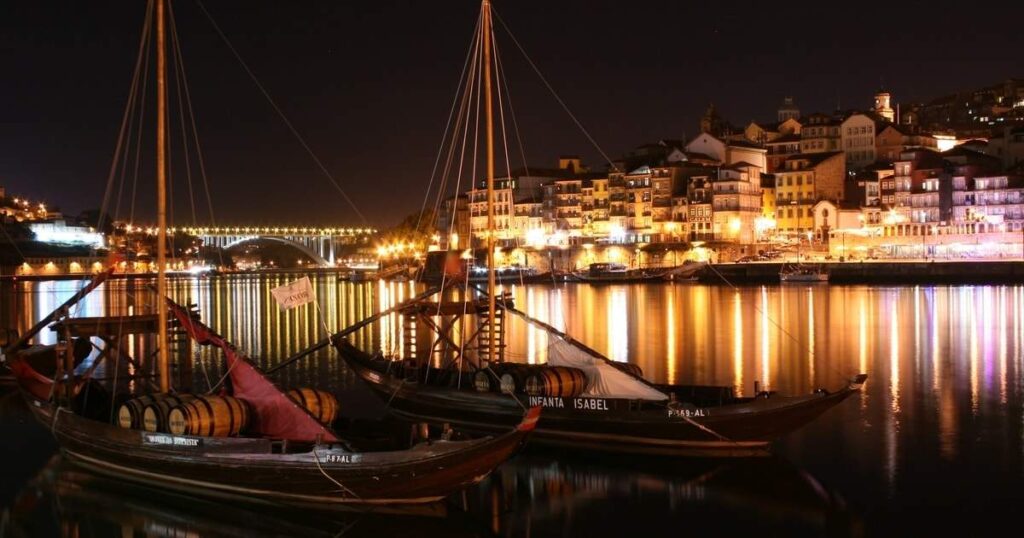 Things to Do in Porto at Night: What to See, Eat & Experience After Dark