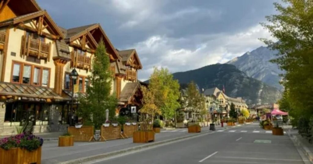 Banff in March: Snowy Trails, Quiet Views, Real Moments