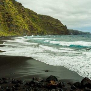 Black Sand Beaches Big Island: Hidden Coastal Gems