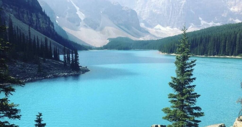 Moraine Lake Sunrise: When to Go and What to Expect